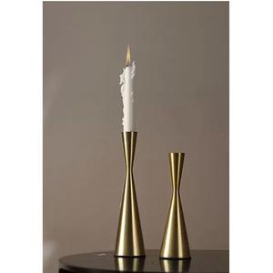 ที่วางเทียนโลหะแบบเรียวสำหรับห้องขนาดกะทัดรัดให้การจัดแสดงเทียนที่หรูหราโดยไม่ต้องใช้พื้นที่บนโต๊ะ - Product Image 2