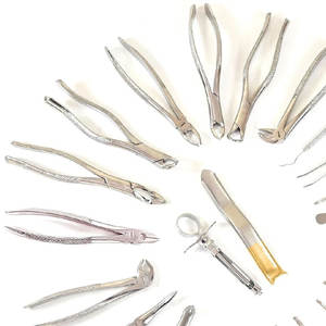 Kit d'instruments d'extraction chirurgicaux orthopédiques allemands de 25 pièces en acier inoxydable autoclavable manuel - Product Image 3