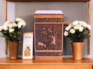 Urne funéraire en bois haut de gamme pour humains |   Prix d'usine OEM - Product Image 1