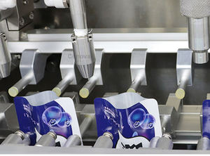 Machine horizontale de remplissage et de scellage de sacs Doypack Machine de remplissage et de scellage de sachets à bec Machine de remplissage et de scellage de sachets - Product Image 4