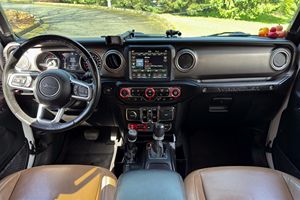 Jeep Wrangler Unlimited Rubicon 4x4 2020 Usado en Buen Estado, Techo Eléctrico de un Toque, Tracción en las Cuatro Ruedas, Equipamiento de Alta Gama, Modificaciones Todoterreno - Product Image 4