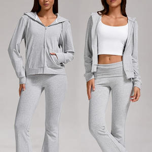 Ensemble de survêtement personnalisé OEM pour femmes, coupe confortable, impression de logo, fabrication de marque privée, tissu doux à motif solide brodé - Product Image 5