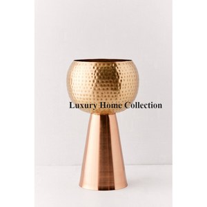 Macetas y macetas de forma redonda de diseño martillado grande de calidad superior chapadas en oro de alta calidad a precios impresionantes - Product Image 1