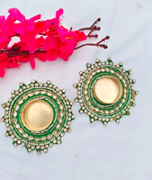 Magnifique porte-bougie en métal fait main de style traditionnel indien, 4 pouces, pour bougies chauffe-plat, décoration de mariage Diwali, travail de pierre
