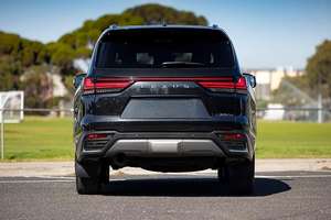 Meilleure Offre 2025 Lexus LX 500d Sports Luxury / Conduite à Droite, Moteur Diesel V6 Bi-Turbo 3.3L - Product Image 4