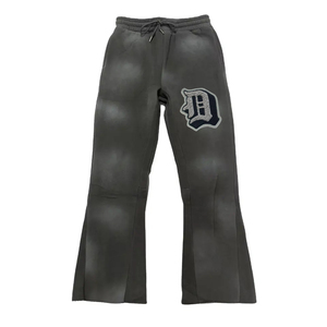 Pantalon en molleton évasé de lavage à l'acide de haute qualité pantalon de survêtement évasé à jambe large avec logo de broderie en chenille - Product Image 1