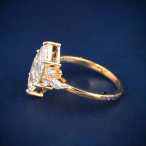 Fabricantes de joyería 925 Sliver Moissanite Anillo de compromiso elegante para mujer hecho a medida con nuevo diseño - Product Image 3