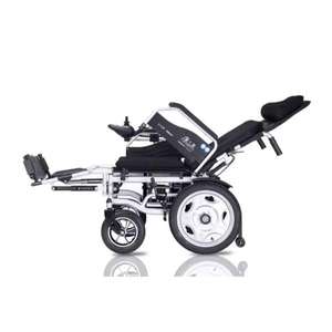 Silla de Ruedas Manual con Características de Seguridad, Ruedas Antivuelco, Diseñada para la Estabilidad del Paciente y la Confianza del Cuidador - Product Image 4