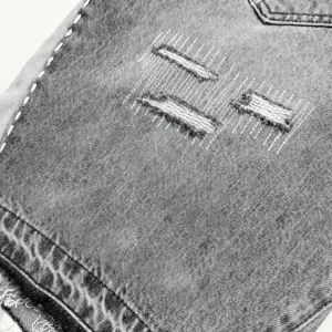 กางเกงยีนส์ขาสั้นผู้ชายทรงลำลองคุณภาพสูงแบบ OEM แห้งเร็ว สไตล์สตรีทแฟชั่น พร้อมโลโก้สั่งทำพิเศษ ความยาวระดับเข่า - Product Image 4