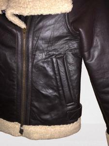 แจ็กเก็ตหนังขนแชมป์ราชาคลาสสิก - Product Image 3