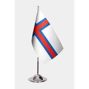 Drapeaux de bureau imprimés numériquement des îles Féroé avec mât en aluminium - Product Image 1
