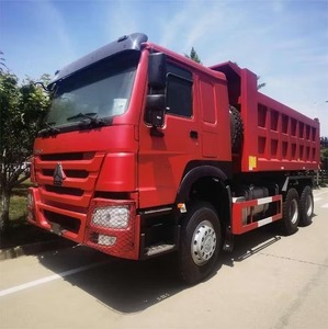 Camion léger diesel Sinotruk HO/WO 4X2 Euro 2 d'occasion, direction à gauche, caméra arrière, transport minier - Product Image 3