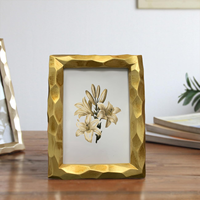 Cadre photo en métal écologique au design haut de gamme, décoration intérieure, taille et couleur personnalisables, moderne et élégant, pour affichage sur table