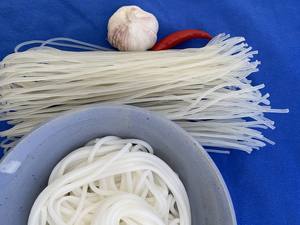 Fideos de Carne Hue de Vietnam de Alta Calidad, al por Mayor, para Exportación a Granel, Fideos de Arroz Secos, Vermicelli, Auténticos Fideos Instantáneos Vietnamitas para Sopa - Product Image 2