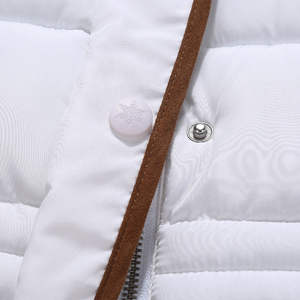 2024 nouveau Style Crop Top Puffer Vest meilleur matériau conçu pour l'hiver prix bon marché avec décoration de bouton - Product Image 6