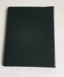 Couverture de menu en cuir ADORA de qualité supérieure (noir) avec système à 3 vis Remplacement facile Conception personnalisable pour hôtels restaurants - Product Image 4