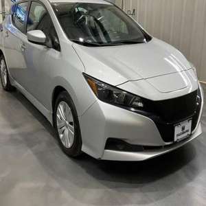 Voiture d'occasion prête à rouler 2024, faible kilométrage, compacte, S 4 portes, électrique, hayon, intérieur spacieux, charge rapide et économique - Product Image 6