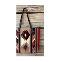Meilleure vente de sacs pour femmes en laine de qualité supérieure Western Navajo Print Geometrical Design Dual Pin Buckle Closure Double Strap
