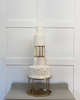 Support à gâteau en acier inoxydable plaqué or brillant 3 pièces de haute qualité poli miroir à un prix abordable depuis l'Inde support de table