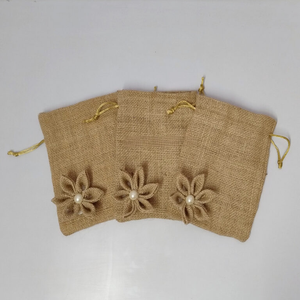 กระเป๋าปอกระเจาดีไซน์เนอร์สำหรับของขวัญและบรรจุภัณฑ์ถุงหูรูดนำกลับมาใช้ใหม่ได้เป็นมิตรกับสิ่งแวดล้อมดูหรูหราเส้นใยธรรมชาติที่ยั่งยืน - Product Image 2