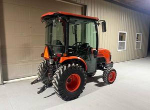 จัดส่งฟรีรถแทรกเตอร์ล้ออเนกประสงค์ B2650 Kubota 26Hp ดีเซล3สปีดการส่งแบบไฮโดรสแตติกความร้อน A/c วิทยุจอยสติ๊ก - Product Image 2