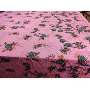 Tissu en coton perlé fait à la main avec des motifs élégants Tissu de luxe pour robes de mariée et vêtements de cérémonie à vendre - Product Image 6