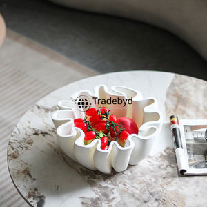 Bol en résine pour boho chic style maison design artisanal rustique parfait pour l'esthétique naturelle par Tradebyd - Product Image 4