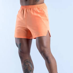 Shorts de sport décontractés pour hommes en gros personnalisés, shorts en polyester respirant à séchage rapide avec poches pour le basketball et l'entraînement - Product Image 2