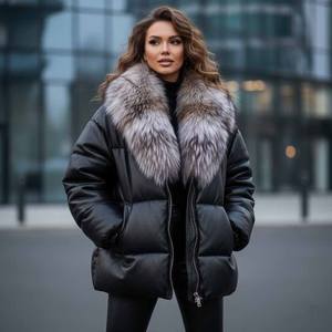 Veste en cuir matelassée respirante et écologique pour femme, avec col en fourrure de renard amovible, coupe-vent pour l'automne/hiver, style motard - Product Image 1