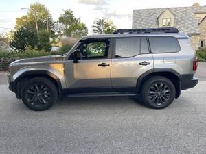 Toyota Land Cruiser First Edition 2024 d'occasion à prix réduit à vendre - Product Image 5