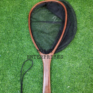 Pas cher Prix En Bois Pêche À La Mouche Truite Épuisette Avec Naylon Et Filet À Mailles Et Long Crochet Élastique De Suspension - Product Image 1