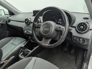 AUDI A1 USADO 2017, Volante a la Izquierda/Derecha - Product Image 2