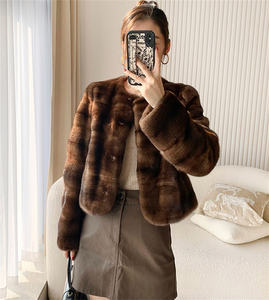 Chaqueta de piel de visón marrón de cuello redondo corto de alta calidad para niñas Abrigo de visón blanco para mujeres con diseño horizontal - Product Image 3