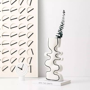 Jarrón blanco redondo con asa de doble cara para una decoración elegante con exhibición de eventos largos, perfecto para bodas, fiestas y estilo del hogar - Product Image 4