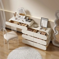 Meuble de chambre à coucher de style simple et luxueux, coiffeuse avec miroir réglable