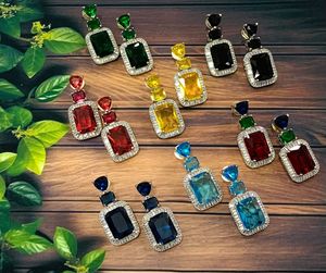 Accesorios Vintage de lujo para mujer Pendientes de cristal con forma de rectángulo largo Circón Color caramelo Diamante Joyería de moda - Product Image 1