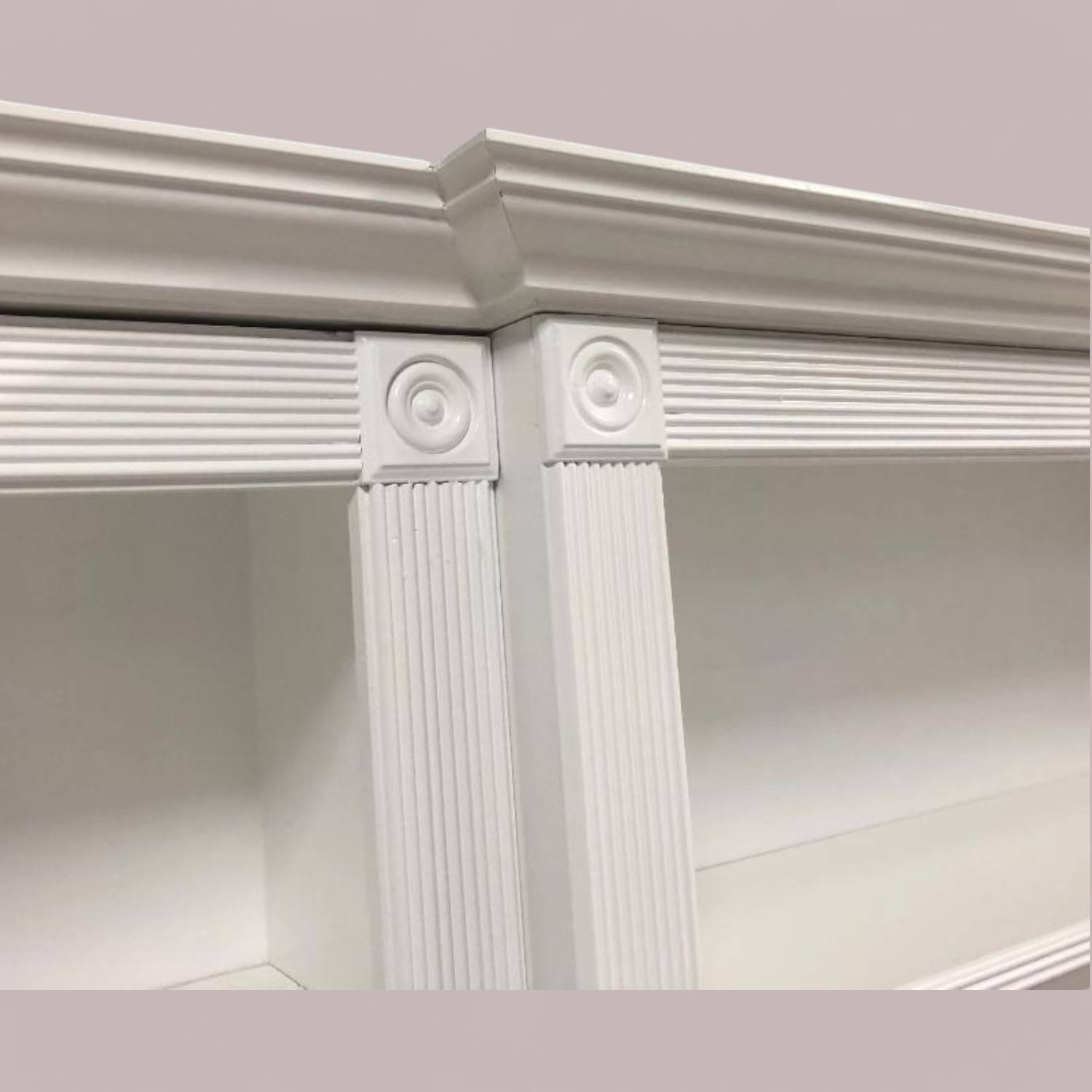 ไม้เนื้อแข็งมะฮอกกานี + สีขาว