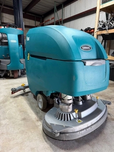 Fregadora de Pisos de Doble Disco con Operador a Pie 545 Horas + ENVÍO GRATUITO - Product Image 2