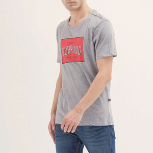 T-shirt personnalisé avec logo, 100% coton, style streetwear, imprimé DTG, couleur unie, vente en gros, qualité supérieure, séchage rapide et respirant - Product Image 2