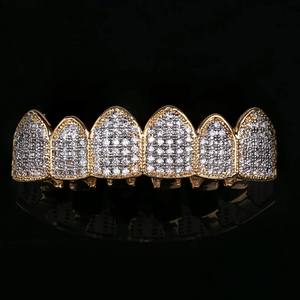 Grilles dentaires personnalisées Hip Hop Iced VVS Moissanite en or massif 14 carats plaqué rhodium pour hommes - Product Image 5