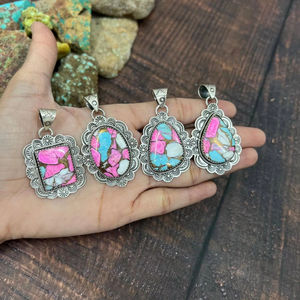 Colgante de plata de ley hecho a mano de algodón caramelo turquesa, regalo de joyería artesanal para ella, aspecto bohemio Pastel suave - Product Image 1