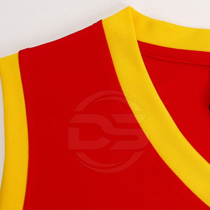 El mejor diseño personalizado conjunto de uniforme de baloncesto poliéster de alta calidad ropa deportiva al aire libre pantalones cortos transpirables XS de talla grande impreso - Product Image 2