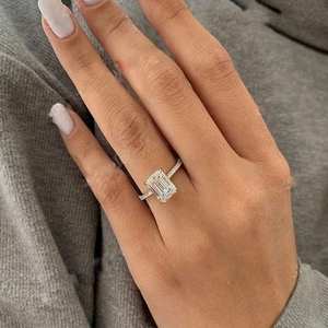 Bague de fiançailles personnalisée de luxe en argent sterling 925 14K or blanc VVS avec diamant certifiée IGCI pour la fête de mariage des femmes - Product Image 5