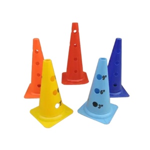 Meilleur cône de marqueur d'entraînement professionnel en PVC 9 pouces utilisation pour l'entraînement sportif disponible en plusieurs couleurs - Product Image 1