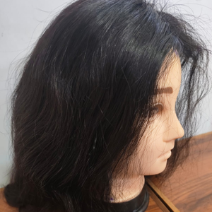 วิกผมลูกไม้เต็มศีรษะคุณภาพพรีเมียมพิเศษ ผมตรงธรรมชาติจากอินเดีย สีธรรมชาติ ไม่ต้องใช้กาว หนาแน่น จัดเรียงเกล็ดผมอย่างดี - Product Image 3