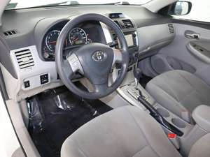 Toyota Corolla LE 2013 - Product Image 5