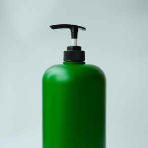 Botella Cosmética de HDPE de 2 Litros con Bomba Dosificadora, Color Personalizado e Impresión por Transferencia de Calor para Envasado de Champú y Limpiador Facial - Product Image 4