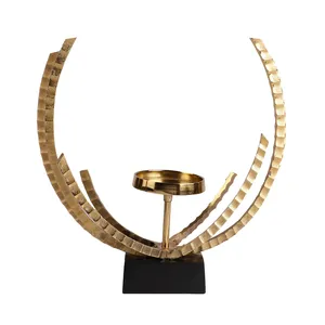 Porte-bougies géométriques en aluminium moulé à la main, fabriqués en Inde, de haute qualité, pour la décoration de la maison et des hôtels - Product Image 2