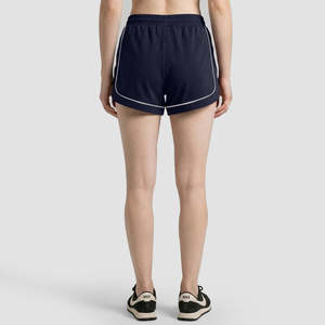 กางเกงขาสั้นสีกรมท่าสำหรับออกกำลังกายสำหรับผู้หญิง - Product Image 2
