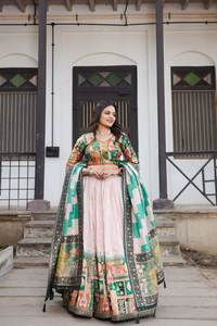 Faire briller et étincelle avec notre plus joli look glamour Super qualité en gros Jecard Viscose Lehenga vente en gros à bas prix Inde - Product Image 4